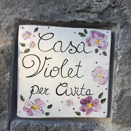 Casa Violet Per Civita Nyaraló *